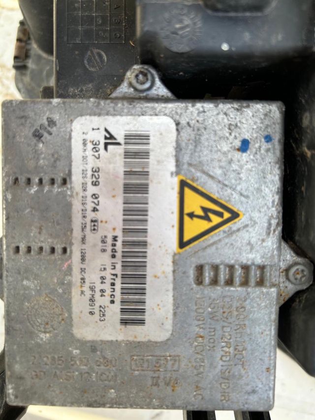 Faro de xenon de range rover