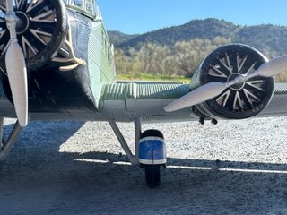 Junker Ju 52 Aviación Española 1:48 de metal