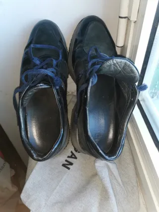 scarpe hogan con i lacci