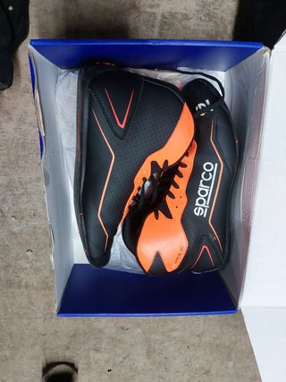 Botas