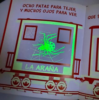 Tren de los Monstruos: Cuento para Leer a Oscuras