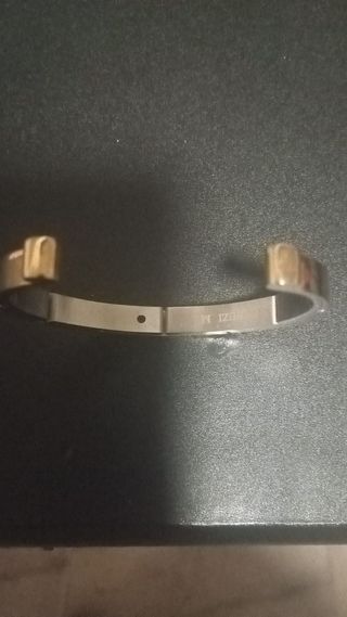 Brazalete deportivo de acero inoxidable