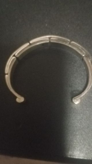 Brazalete deportivo de acero inoxidable