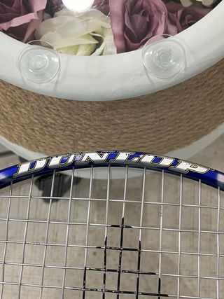 RAQUETA DE TENIS DUNLOP EN MUY BUEN ESTADO