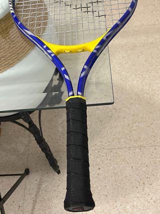 RAQUETA DE TENIS DUNLOP EN MUY BUEN ESTADO