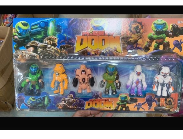 Doom figuras