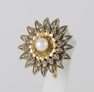 Broche antiguo en oro, plata con perla y zafiros