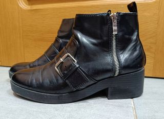 Botines negros PULLYBEAR