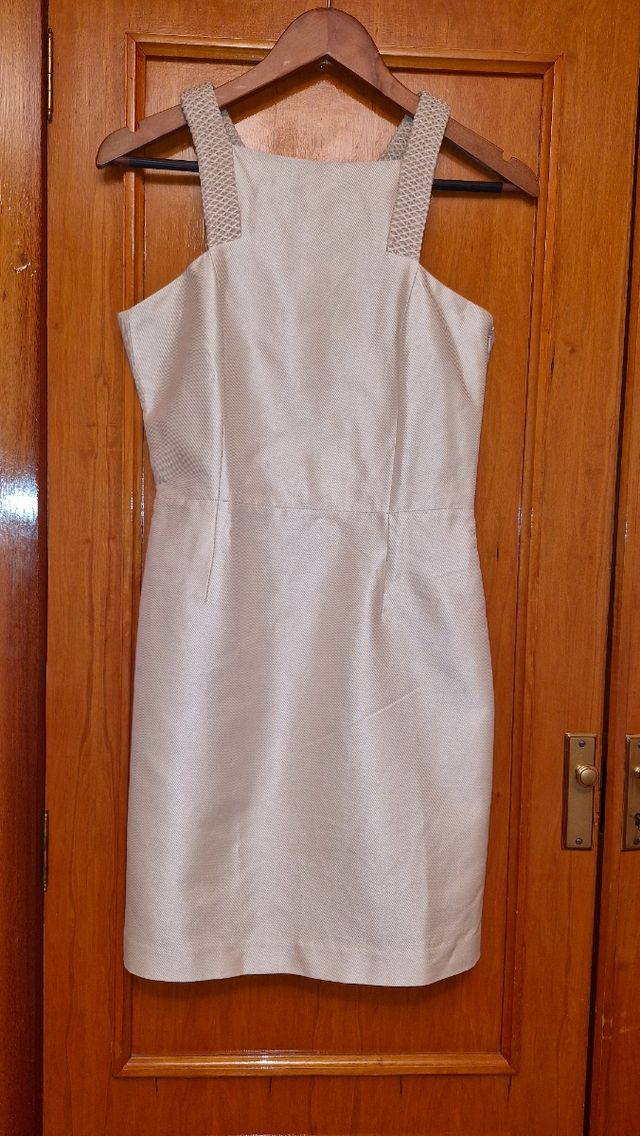 Vestido fiesta color champagne