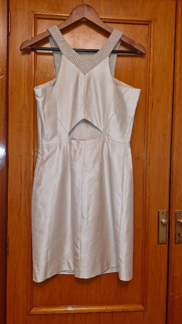 Vestido fiesta color champagne