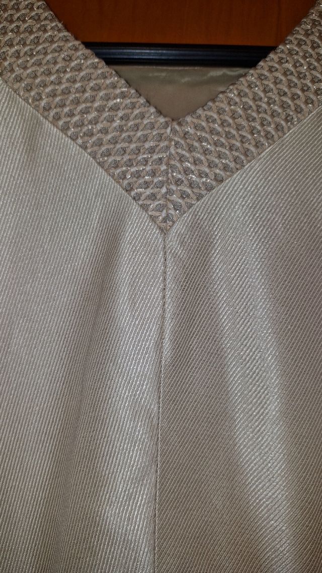 Vestido fiesta color champagne