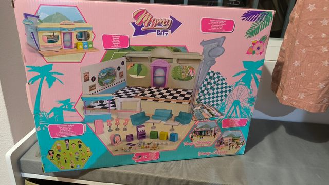 Mymi city american dinner