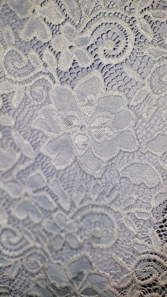 Vestido fiesta midi encaje azul cielo