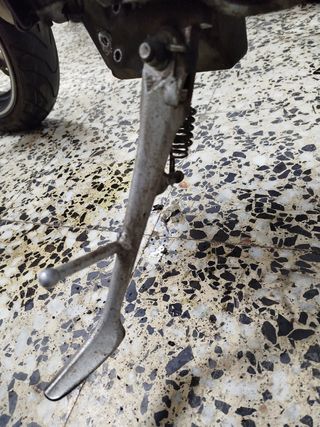 Caballete lateral para Suzuki gsr