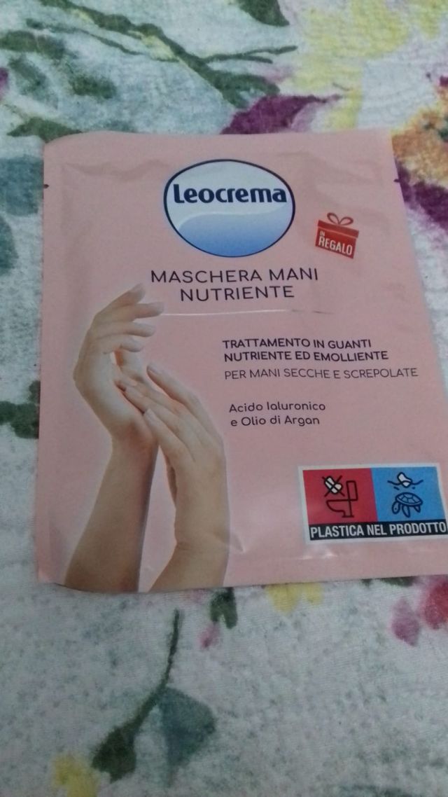 Maschera mani nutriente in guanti