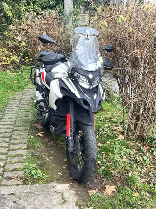 MOTO BENELLI TRK 502 X