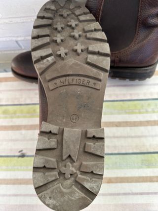 Botines CHELSEA cuero TOMMY HILFIGER número  46