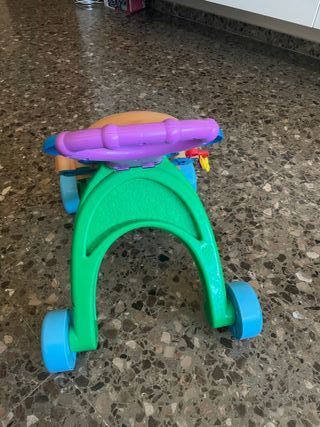 Corre pasillos andador fisher price