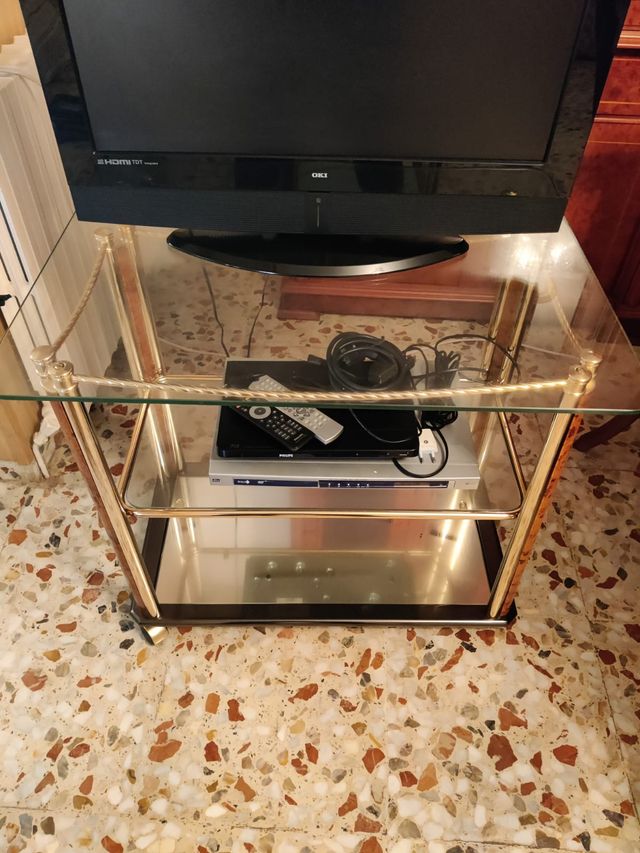MESA de TV DE CRISTAL Y ESPEJO CON RUEDAS
