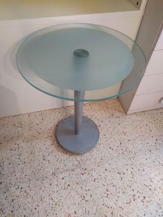 Mesa auxiliar cristal templado