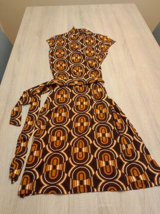 Vestido elástico estampado retro