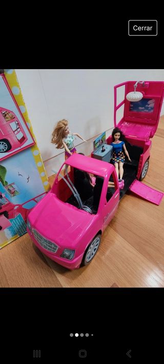 Limusina Barbie + 3 muñecas