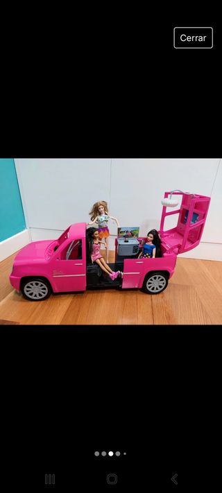 Limusina Barbie + 3 muñecas