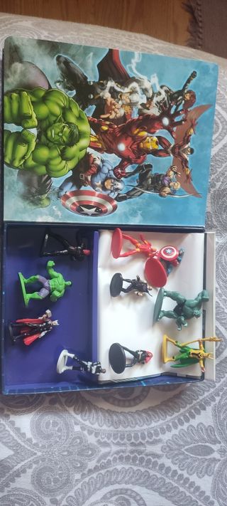 Libro juego Marvel