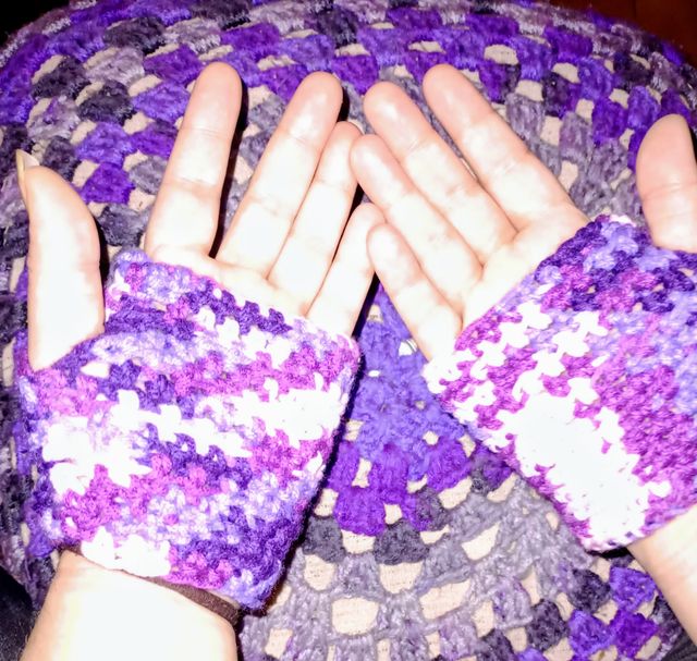 Guanti senza dita fatti a mano