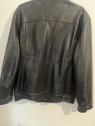 Levis cuero en buen estado 
