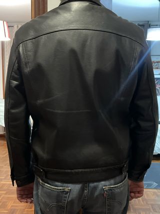 Levis cuero en buen estado 