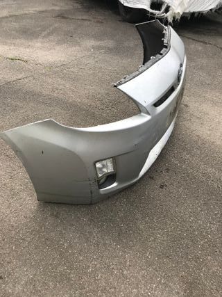 Parachoques defensa delantera Toyota Prius 2012