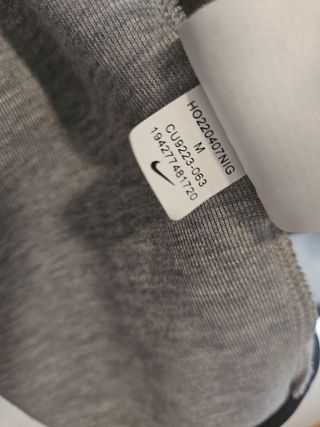 Chaqueta gris Nike tech M 137-147