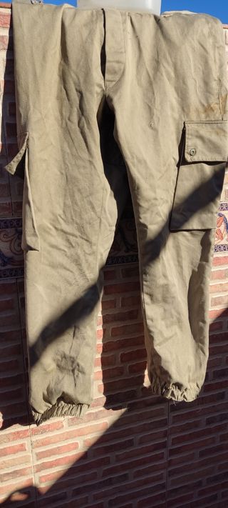 Pantalón Militar talla L 