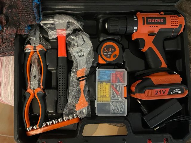 Taladro Atornillador con herramientas - Nuevo