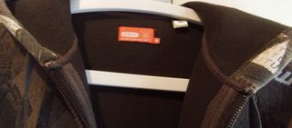 Original chaqueta tipo sudadera con crem