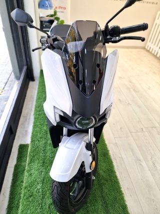 MOTO ELÉCTRICA SILENCE S01