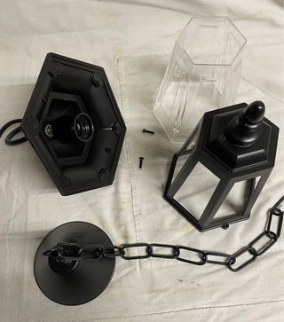 Farol exterior con cadena