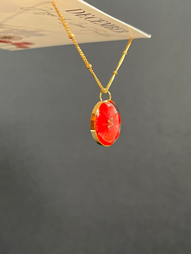 Collana Fiore Reale di Dicembre in Oro 18k con