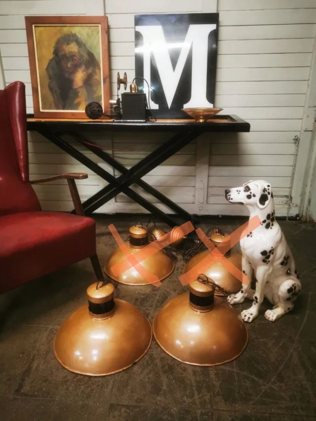 Lamparas metálicas. Focos dorados antiguos