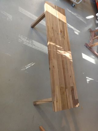 Banco de madera maciza