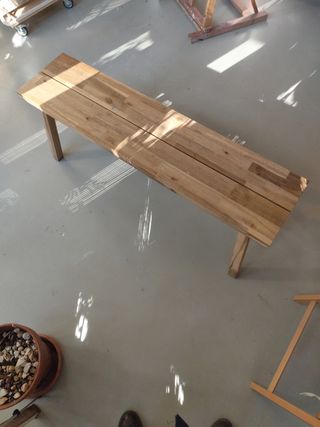 Banco de madera maciza