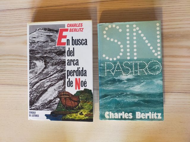 Charles Berlitz. 2 Libros de tapa dura.
