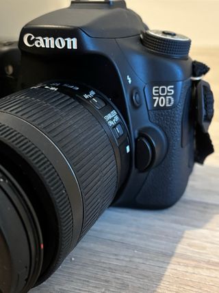 Camara reflex Canon EOS 70D