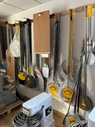 ACCESORIOS  PARA PIZZERIAS FABRICACION ITALIANA