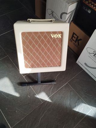 (Nuevo) Soporte Amplificador Admira (MXS022)