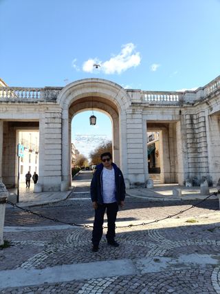 Ofresco servicio de electricidad y refo