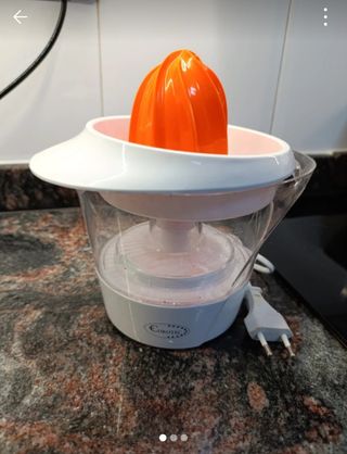 EXPRIMIDOR ELÉCTRICO