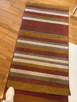 Habitación detalles naranjas