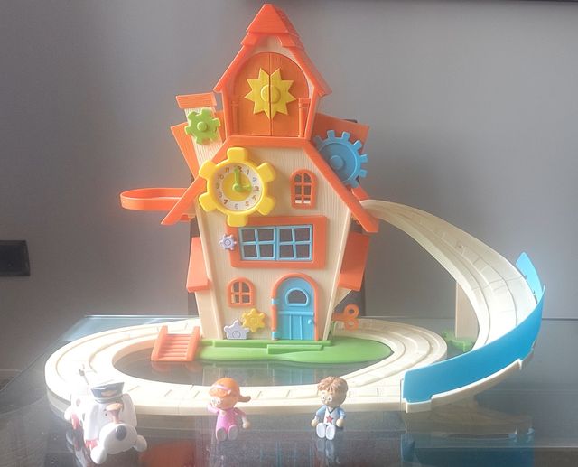 Casita tickety toc. La casita del reloj